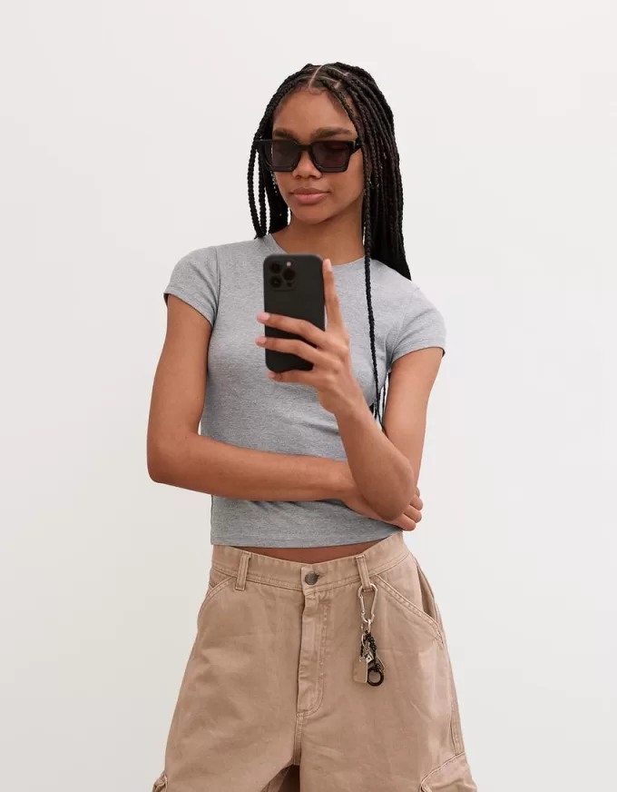 Short sleeve T-shirt with a scoop neck Short sleeve T-shirt with a scoop neck