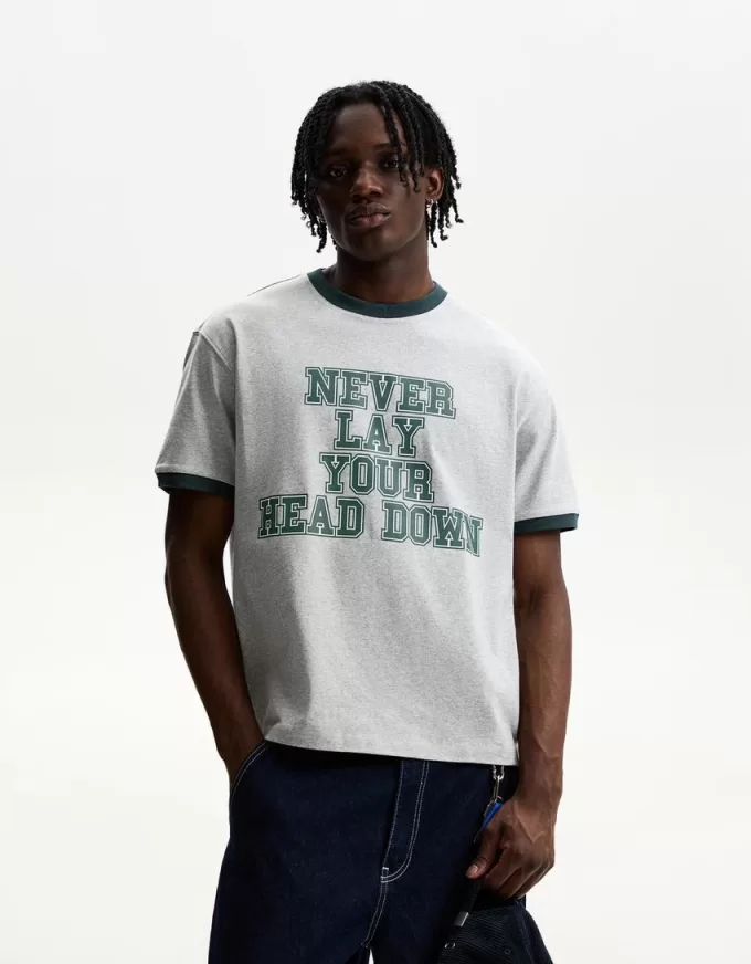 Short sleeve T-shirt with contrast print Short sleeve T-shirt with contrast print