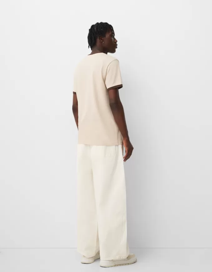 Short sleeve T-shirt with contrasting ribbed trims Short sleeve T-shirt with contrasting ribbed trims