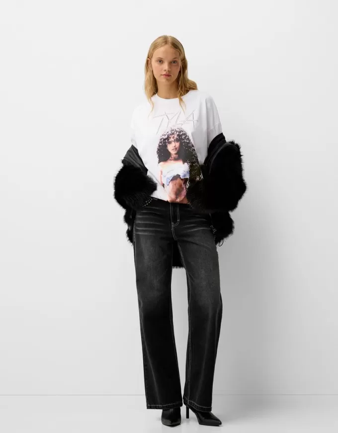 Short sleeve Tyla T-shirt with rhinestones Short sleeve Tyla T-shirt with rhinestones