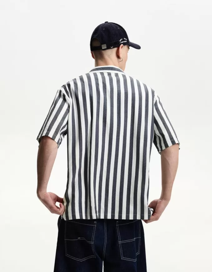 Short sleeve relaxed fit shirt Short sleeve relaxed fit shirt