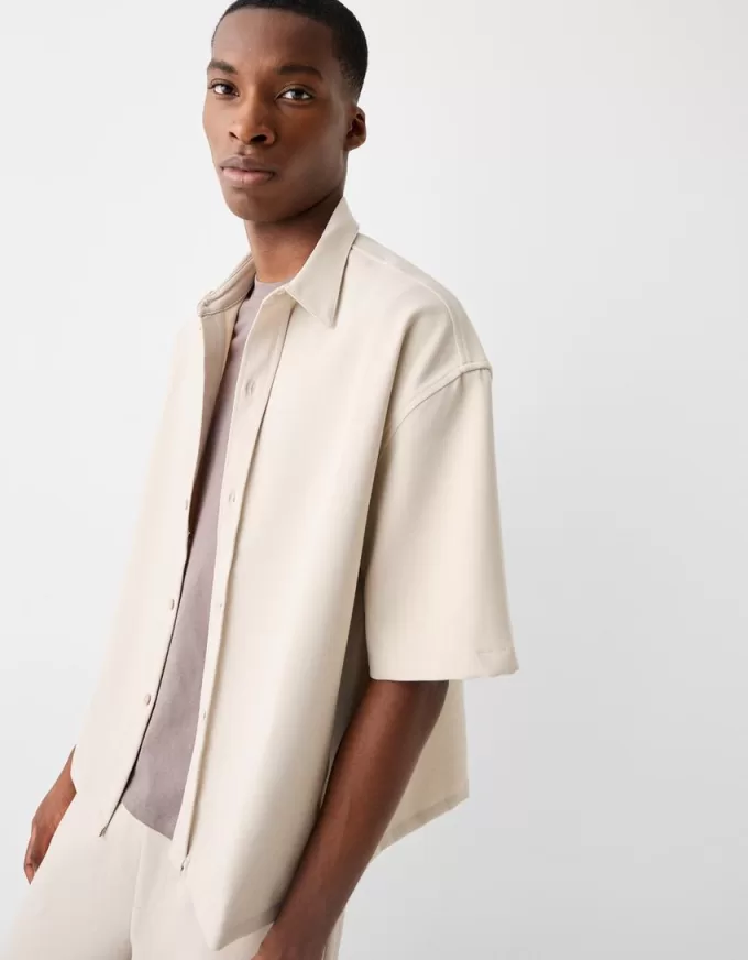 Short sleeve tailored boxy fit shirt Short sleeve tailored boxy fit shirt