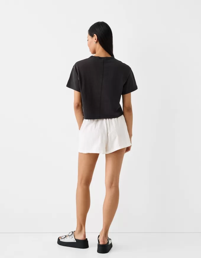 Shorts with elastic waistband detail Shorts with elastic waistband detail