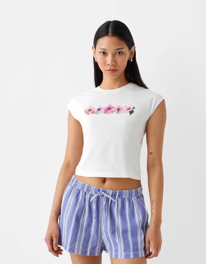 Shorts with elastic waistband detail Shorts with elastic waistband detail