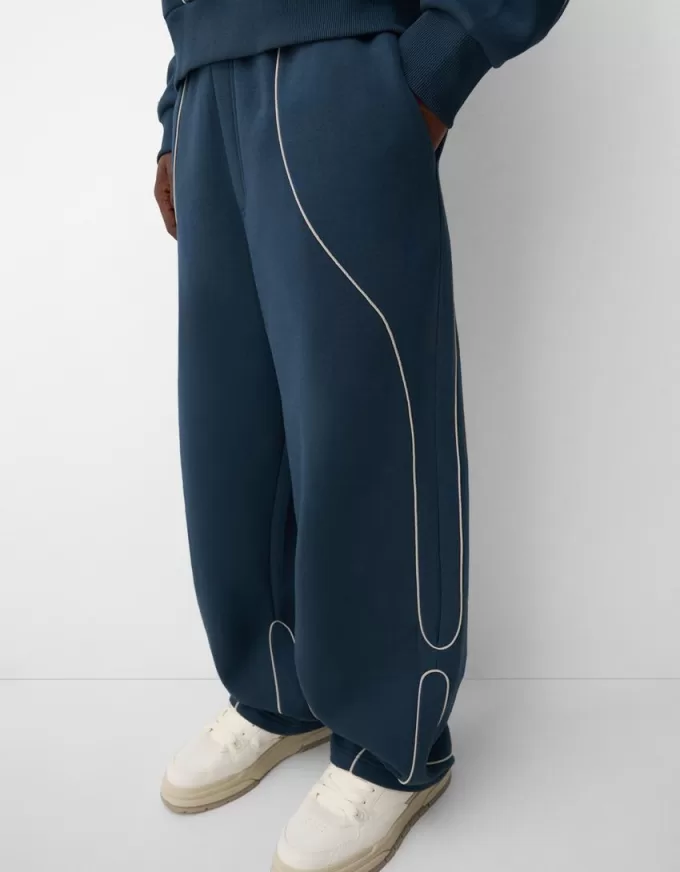 Skater pants with trim Skater pants with trim