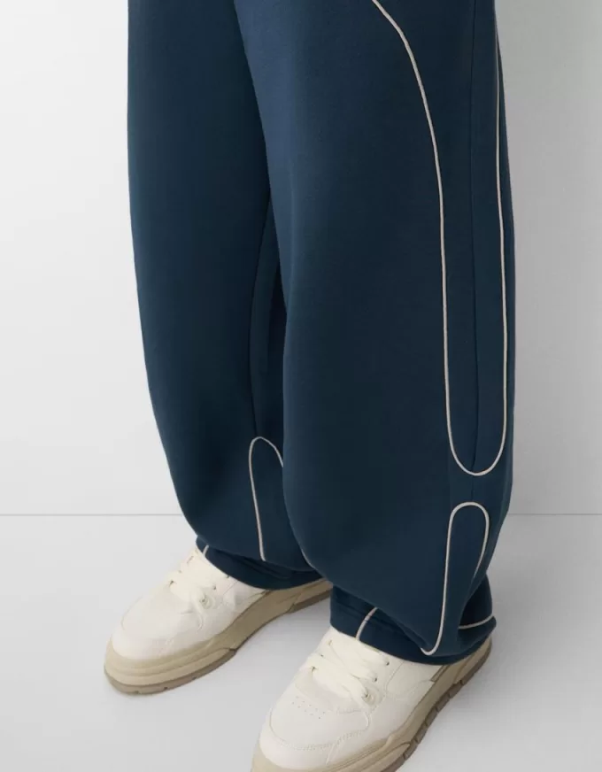 Skater pants with trim Skater pants with trim