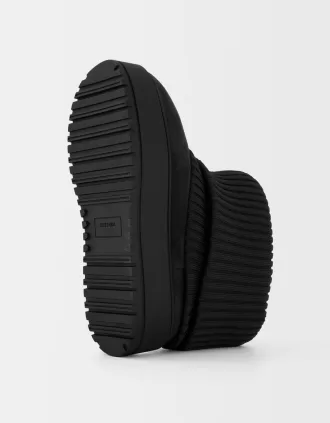 Sock platform ankle boots