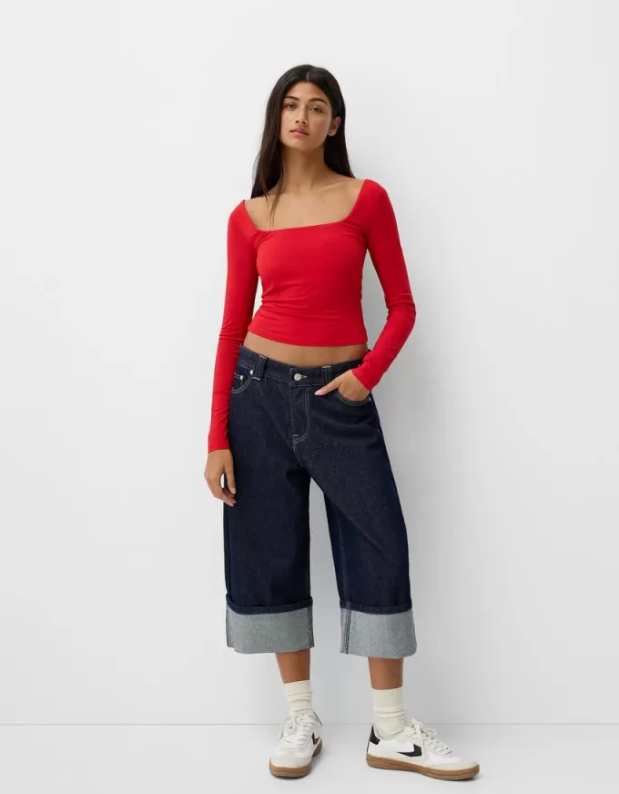 Square neckline long sleeve T-shirt Square neckline long sleeve T-shirt