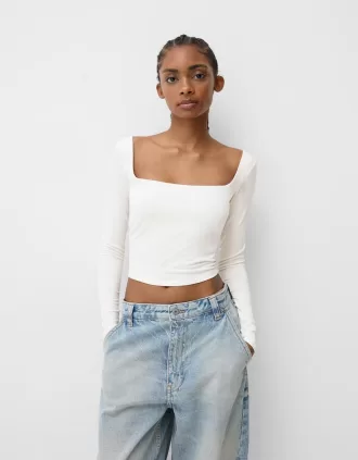 Square neckline long sleeve T-shirt