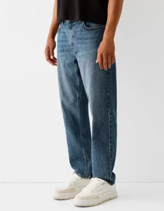 Straight fit jeans