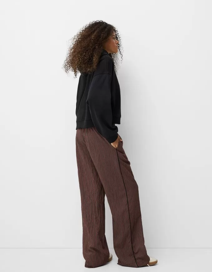 Straight-fit striped pants with elastic waist Straight-fit striped pants with elastic waist