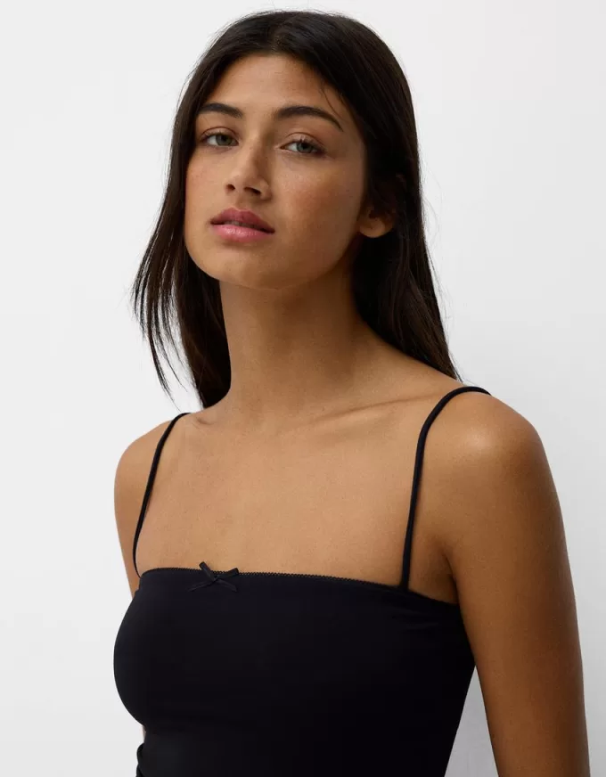 Strappy top with a bow detail Strappy top with a bow detail