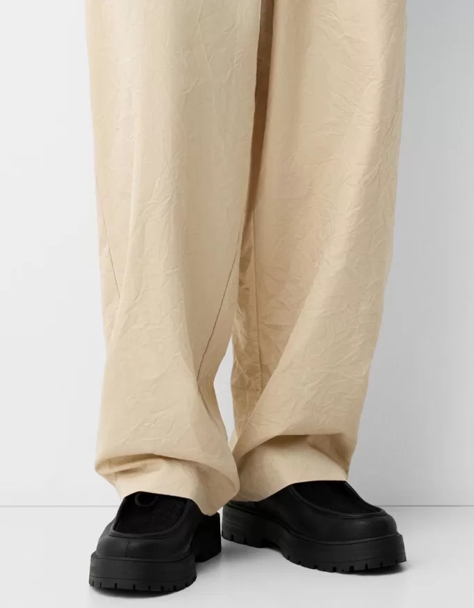 Super baggy creased pants Super baggy creased pants