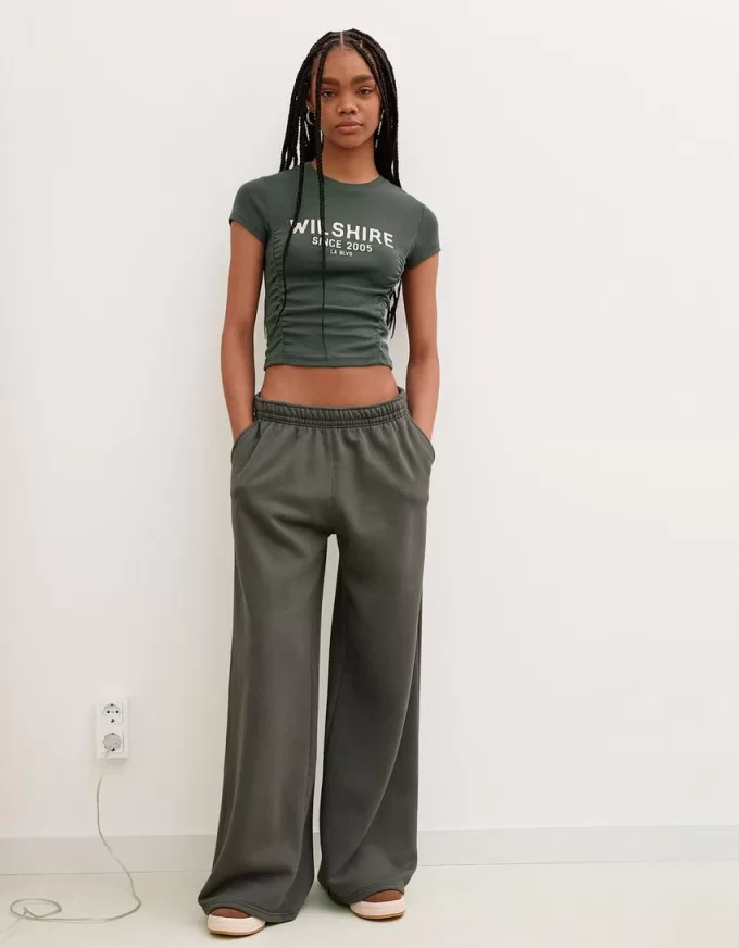 Super wide-leg plush pants Super wide-leg plush pants