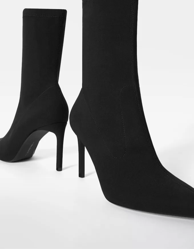Tailored high-heel ankle boots
