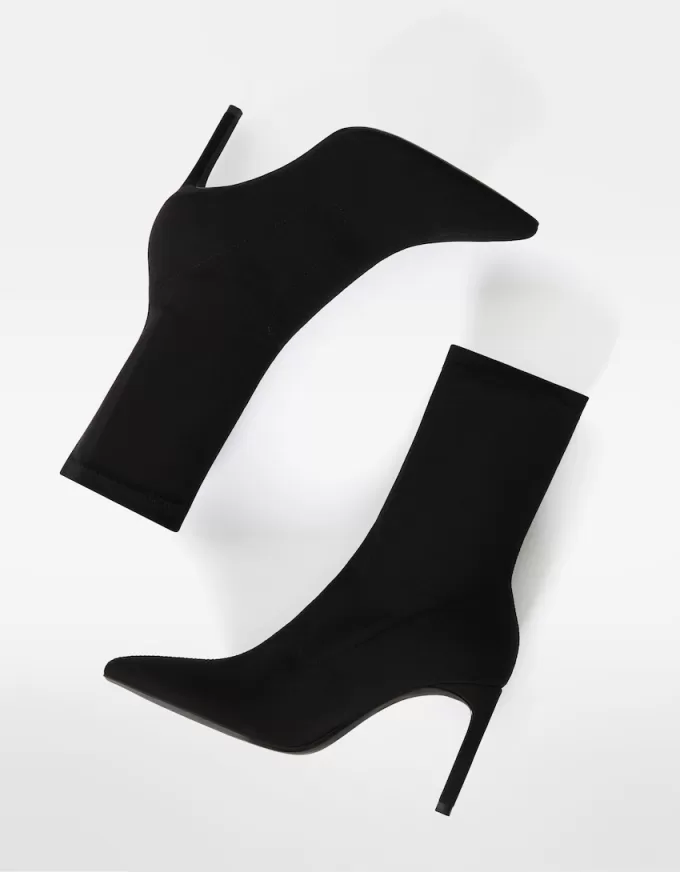 Tailored high-heel ankle boots