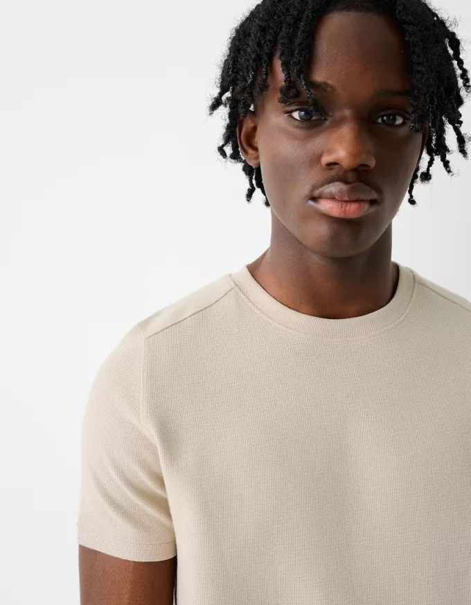 Textured short sleeve T-shirt Textured short sleeve T-shirt