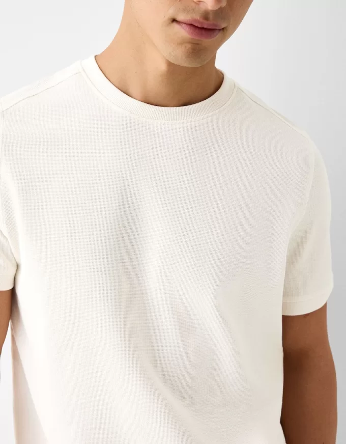 Textured short sleeve T-shirt Textured short sleeve T-shirt