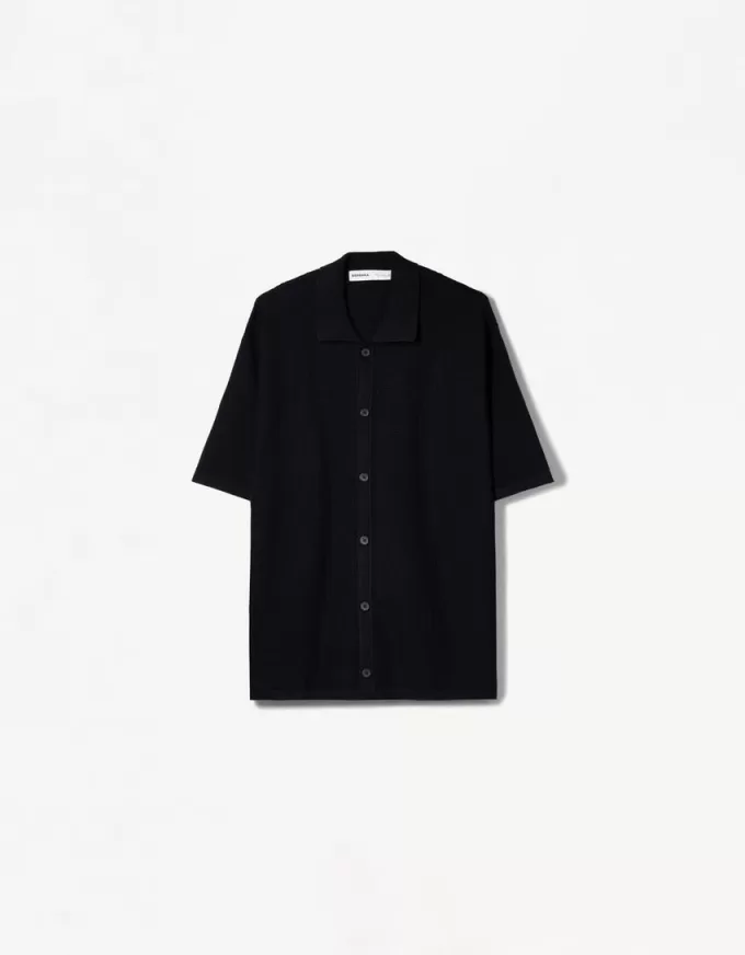 Textured short sleeve shirt Textured short sleeve shirt