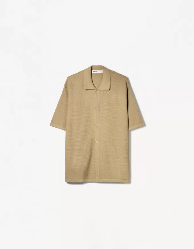 Textured short sleeve shirt Textured short sleeve shirt