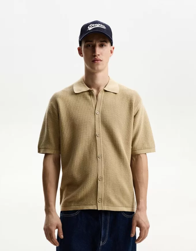 Textured short sleeve shirt Textured short sleeve shirt