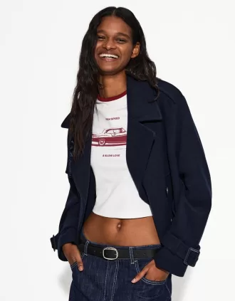 Thin faux leather belt