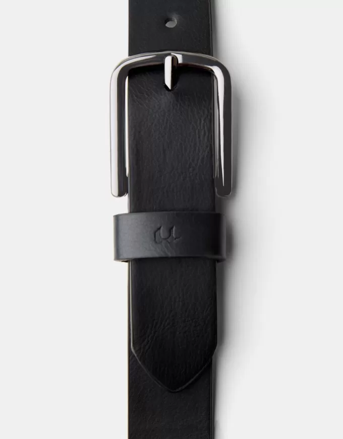 Thin faux leather belt Thin faux leather belt