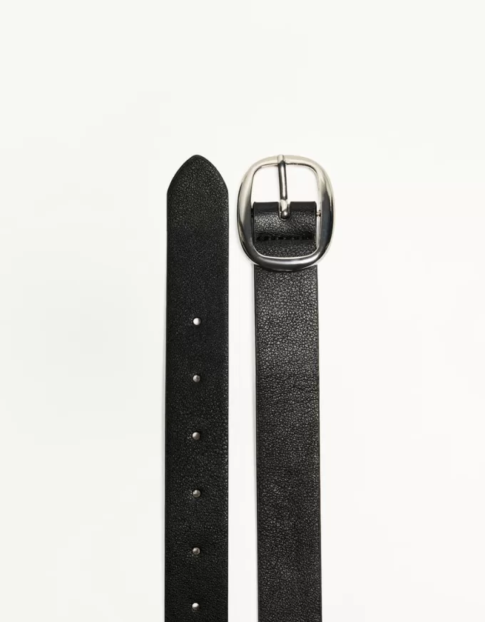 Thin faux leather belt Thin faux leather belt