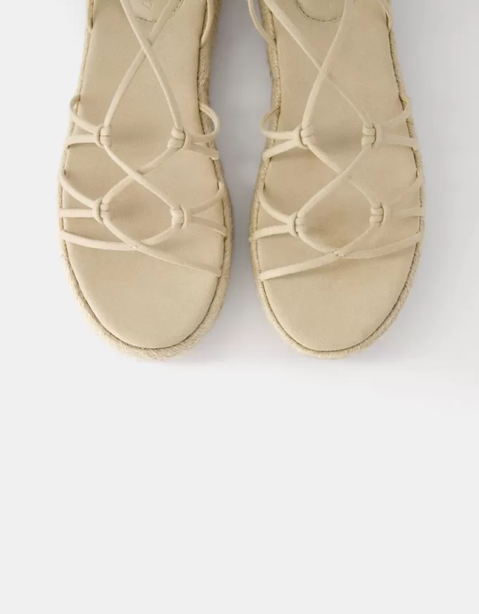 Tied flat jute sandals Tied flat jute sandals