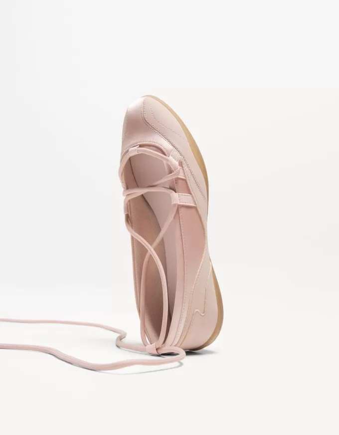 Tied sporty ballerinas