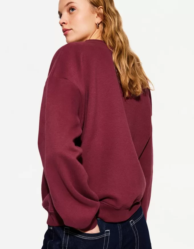 V-neck sweater V-neck sweater