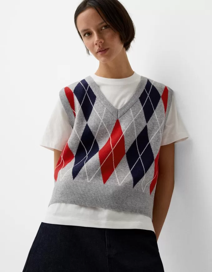 V-neck vest with argyle pattern V-neck vest with argyle pattern