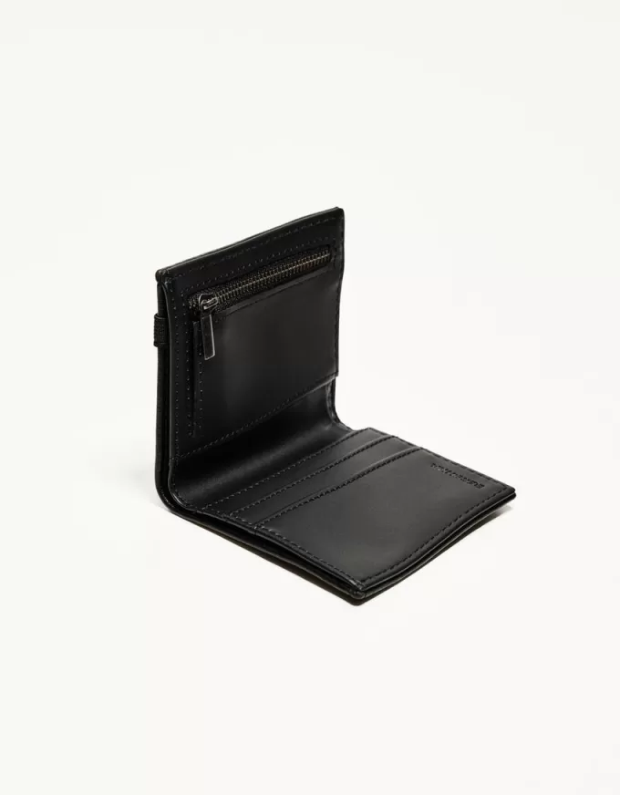 Wallet with elastic closure Wallet with elastic closure