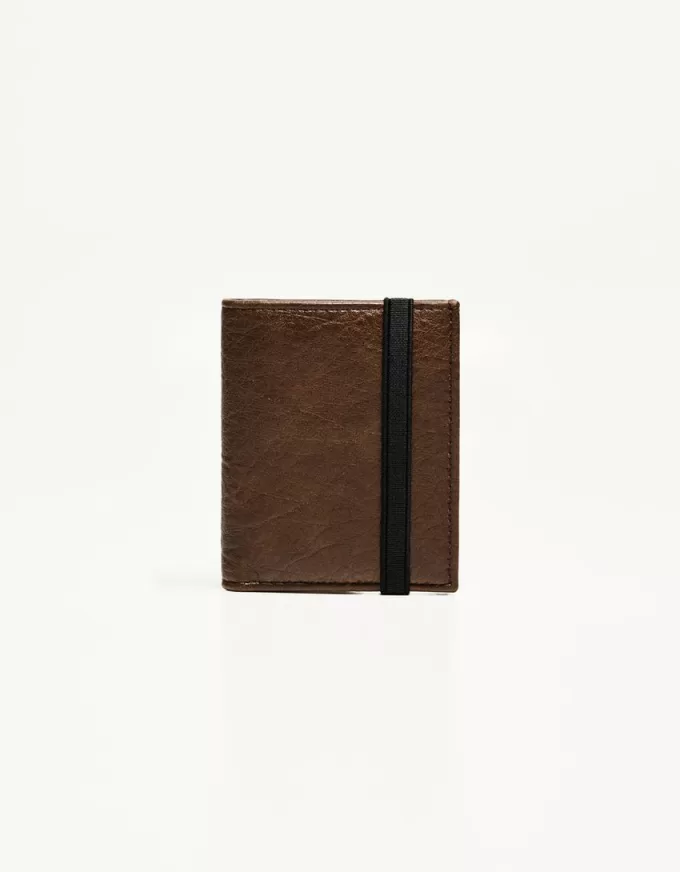 Wallet with elastic closure Wallet with elastic closure