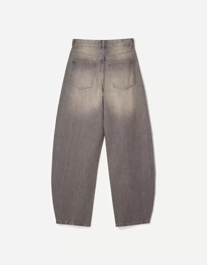 Wide barrel jeans
