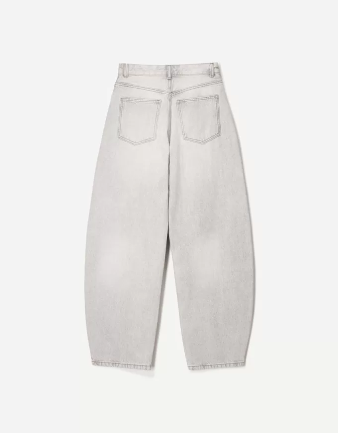 Wide barrel jeans