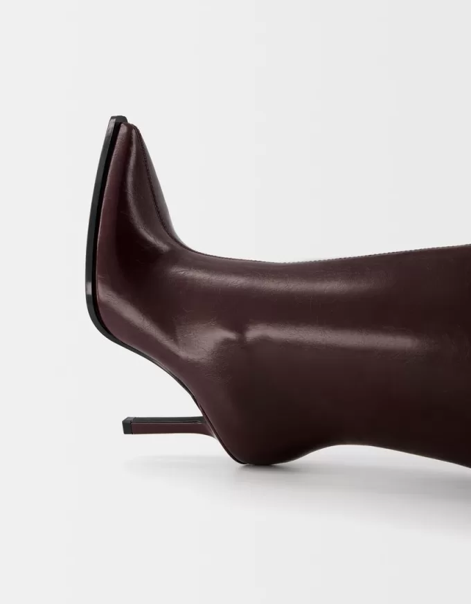 Wide-calf high-heel boots Wide-calf high-heel boots