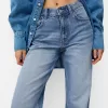 Wide-leg ’90s jeans Wide-leg ’90s jeans