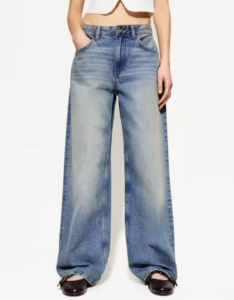 Wide-leg jeans