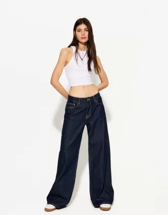 Wide-leg jeans
