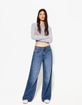 Wide-leg jeans