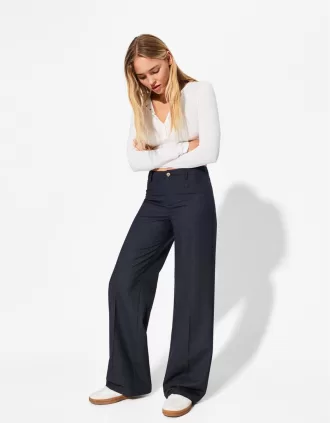 Wide-leg pants