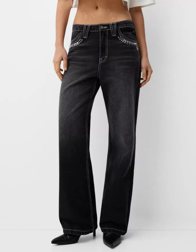 Wide-leg studded ‘90s jeans Wide-leg studded ‘90s jeans